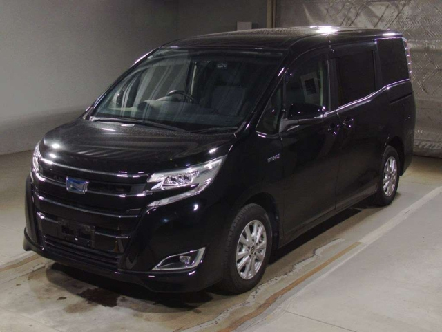 Toyota Noah, 2021