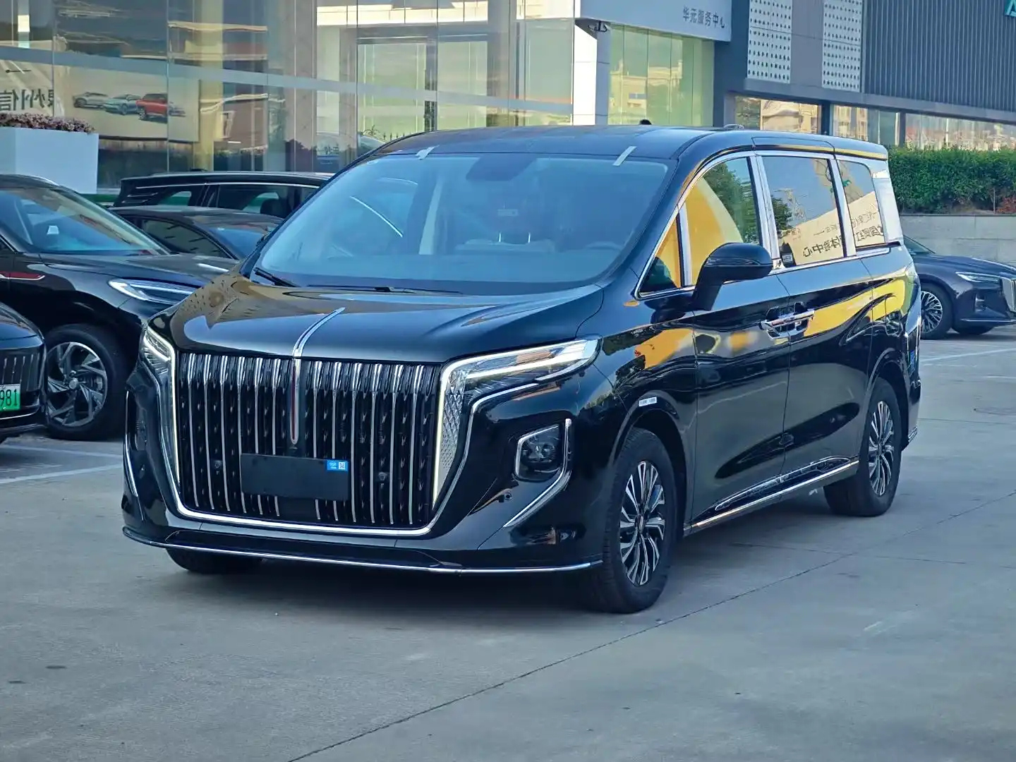 Hongqi HQ9, 2022